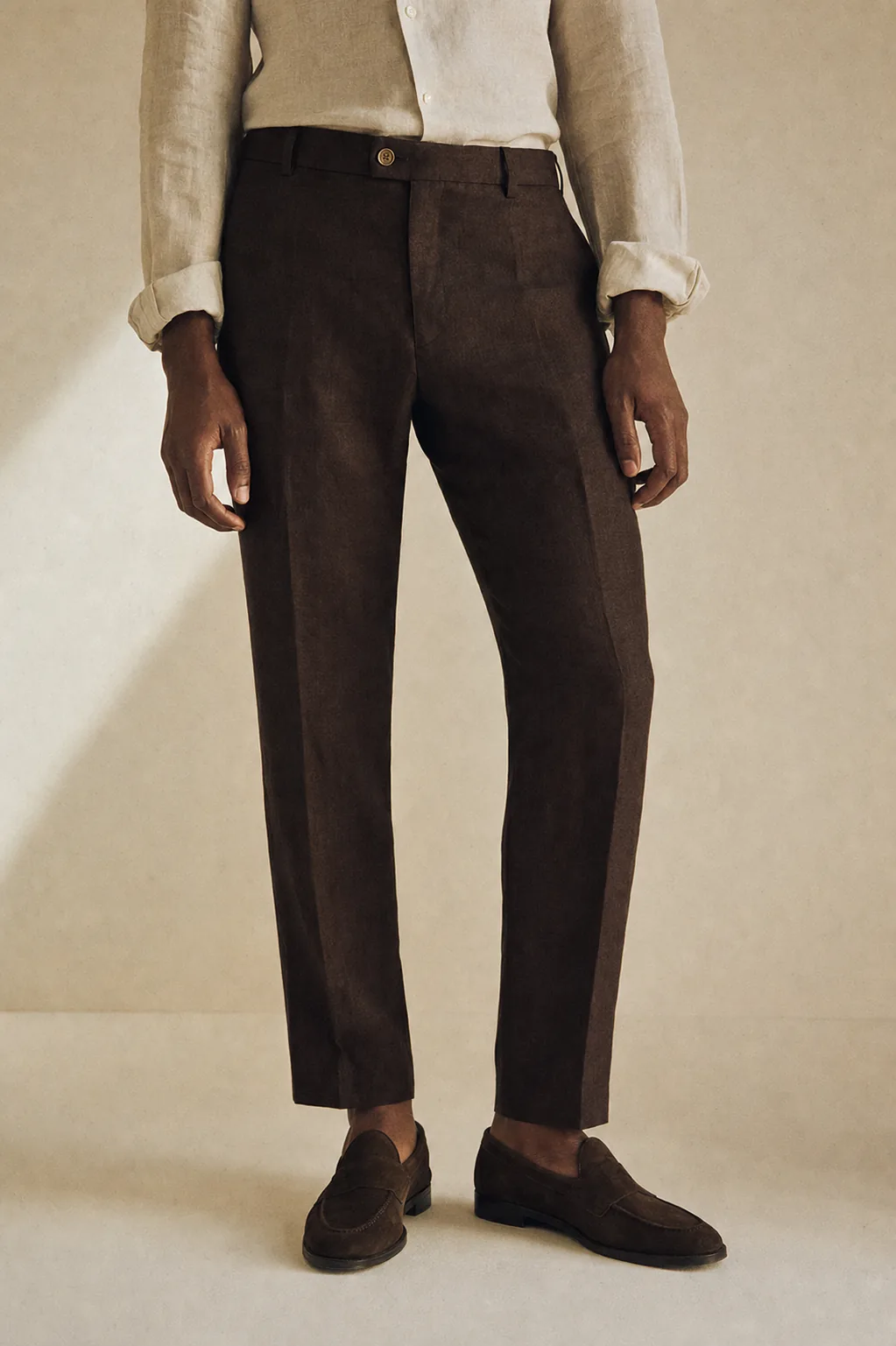 The Tailored Linen Trouser in Coffee Brown